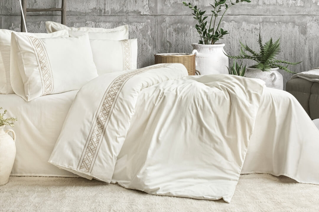 Lotus Dream Elegant Krem- Saten Posteljina